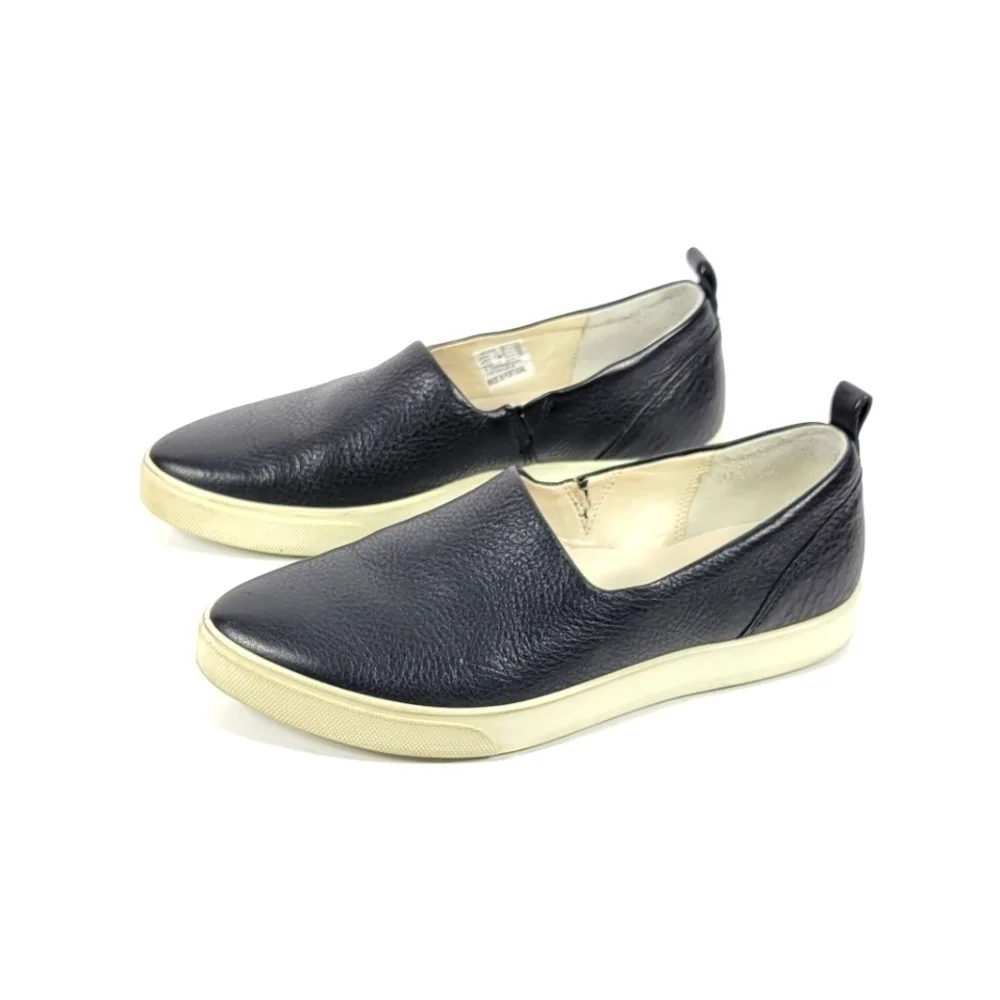Ecco Black Leather Slip-On #330 Size 5